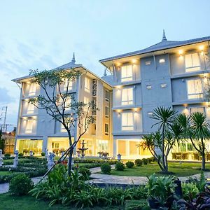 Nantra Chiangmai Riverfront Hotel